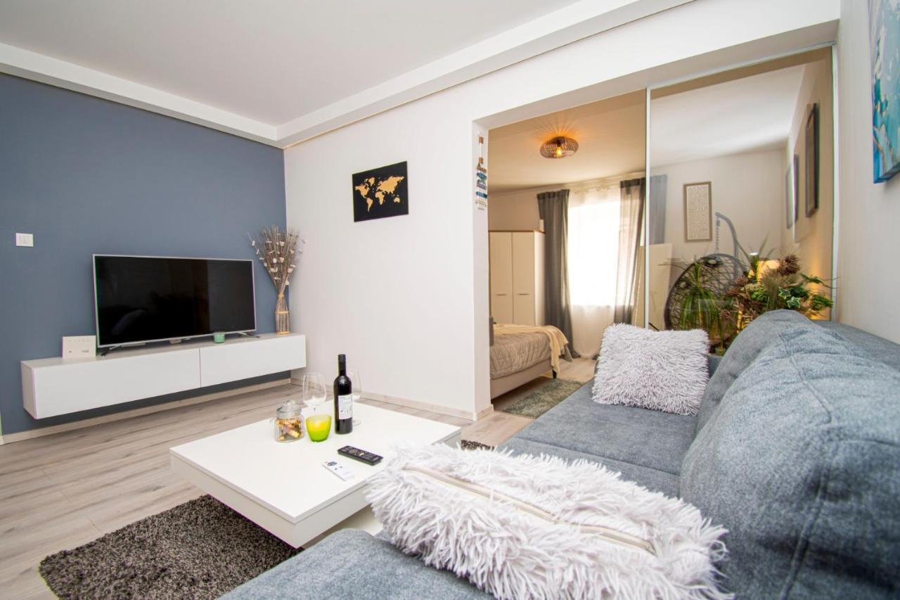 Oasis Apartment Póla Kültér fotó